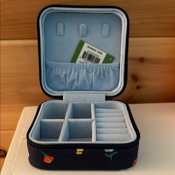 Kate Spade Floral Travel Jewelry Organizer - Picture 3 of 6